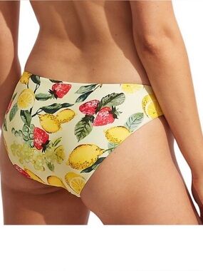 Seafolly Lemon-Print Hipster
Bikini Bottom